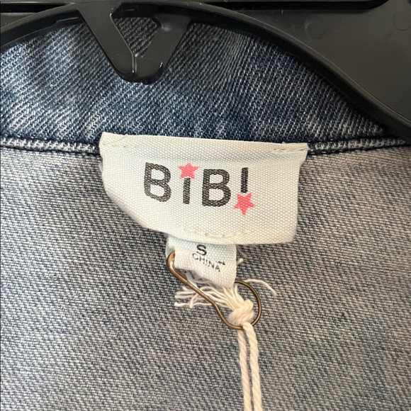 BiBi Blue Floral Jean Shacket - Picture 3 of 6